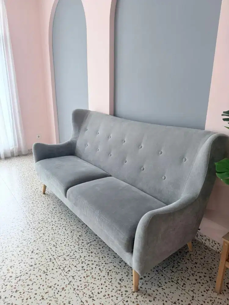 Sofa ruang tamu