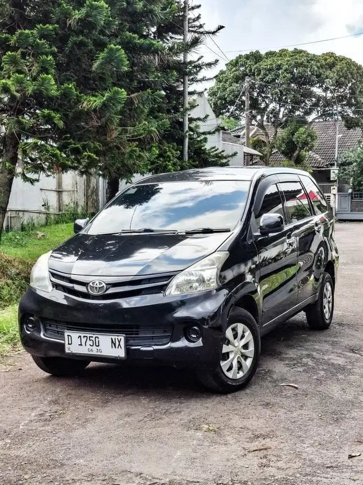 Toyota Avanza E matic 2015