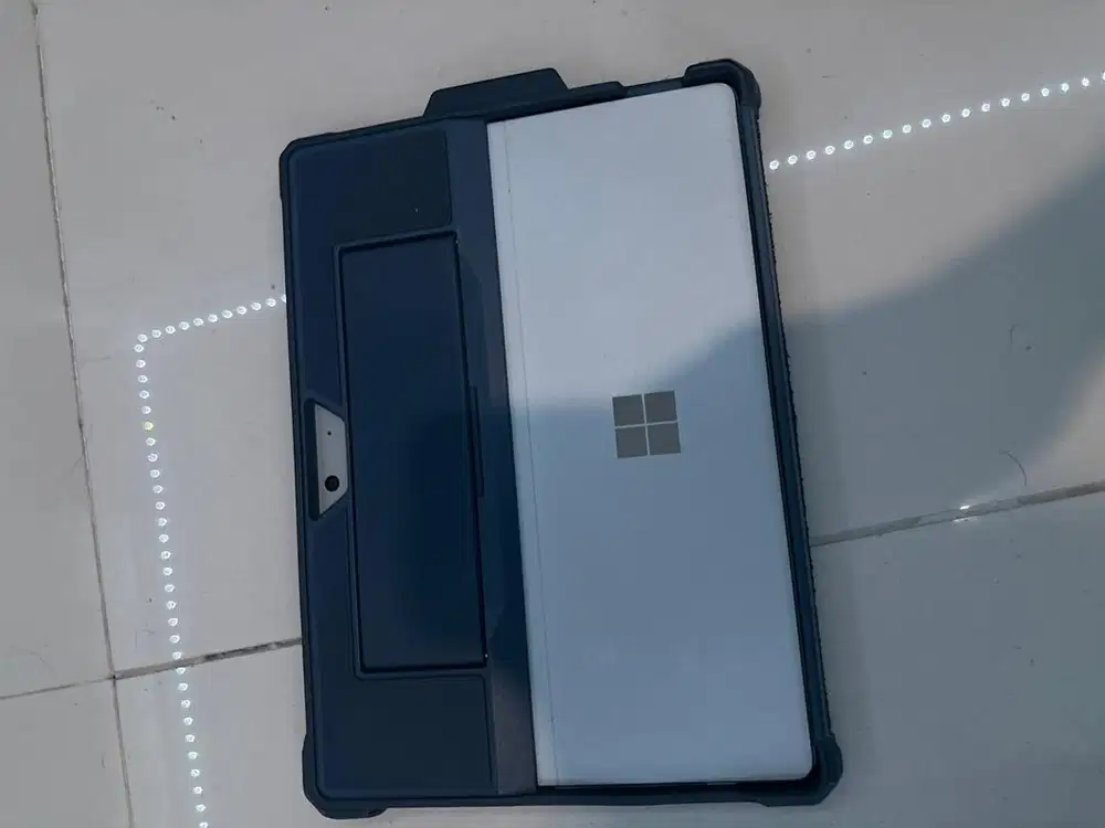 Microsoft Go 2 4/64gb