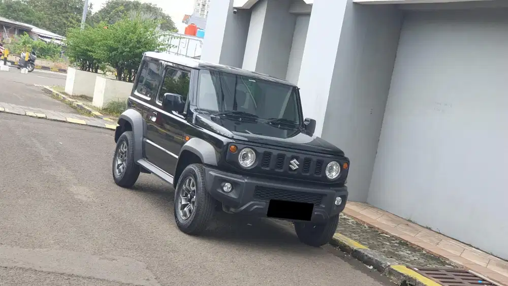 [ ANTIK LOW KM ] Suzuki Jimny 1.5 4x4 3 Door AT 2022/2023