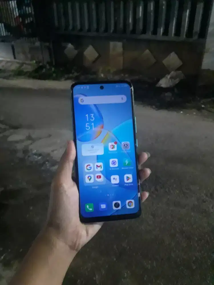 Infinix hot 12 play 4/64