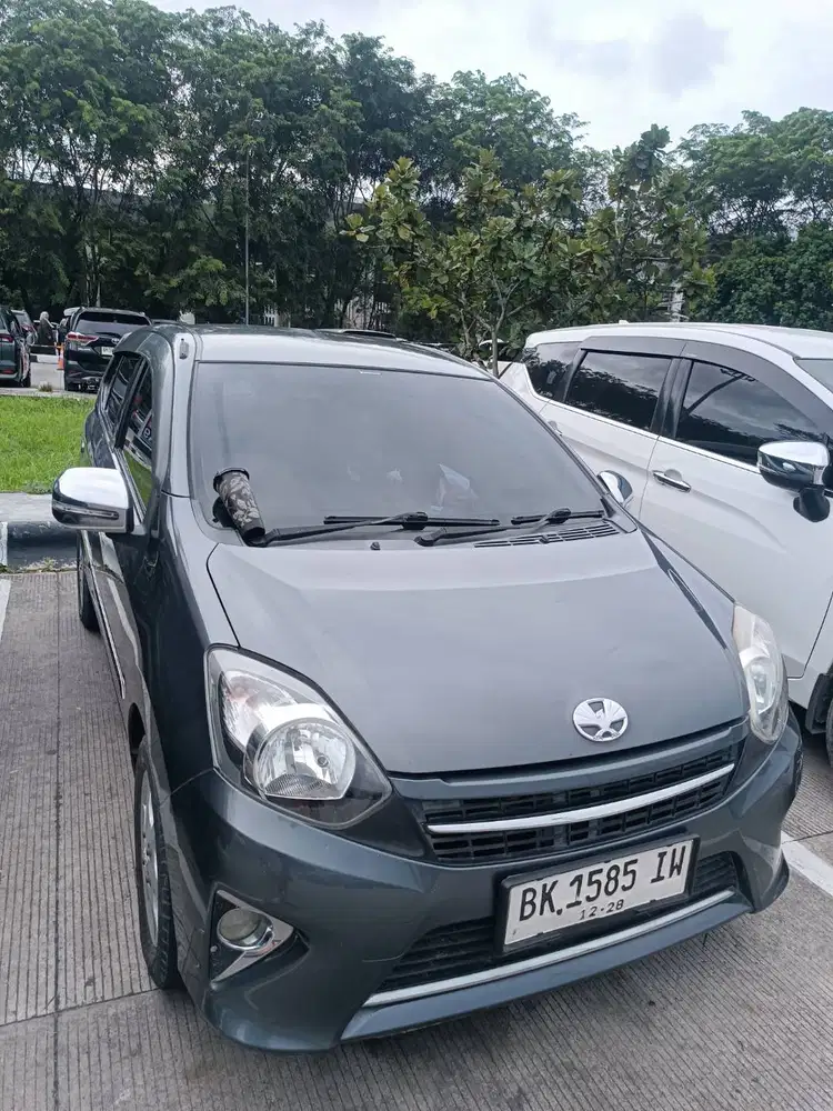 Jual mobil Agya abu abu metalic