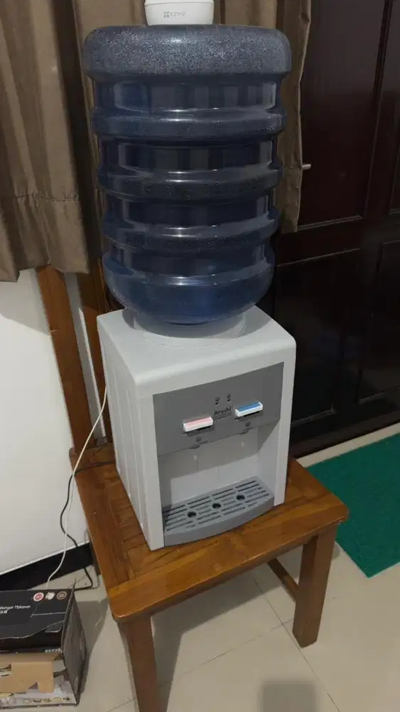 Dispenser arashi