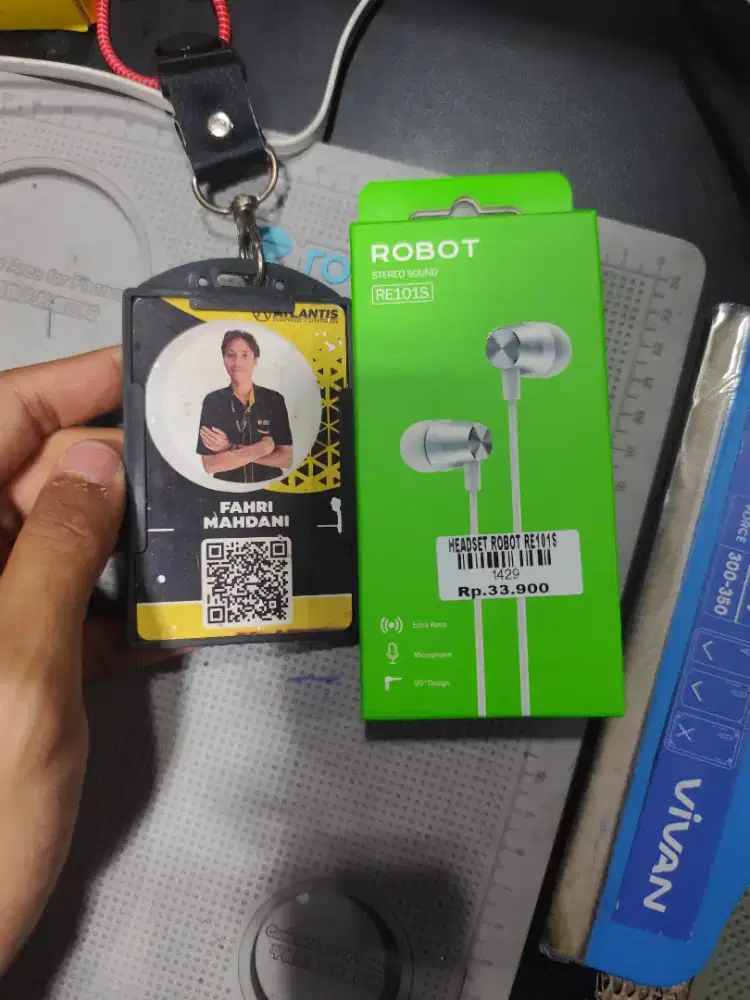 HEADSET ROBOT RE101S