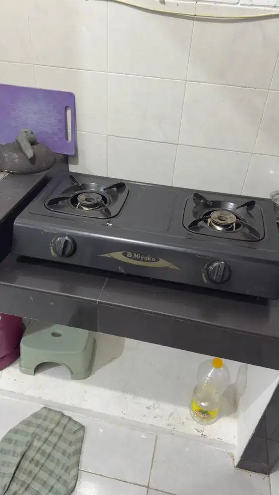 Kompor dan tabung gas