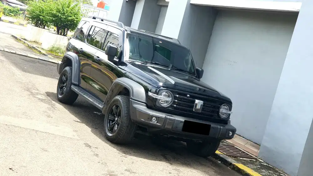 [ LOW KM ] GWM Tank 300 4x4 HEV Hybrid AT Hitam 2024/2025
