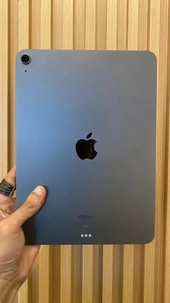 Ipad air 5 m1 64gb wifi ibox unit only