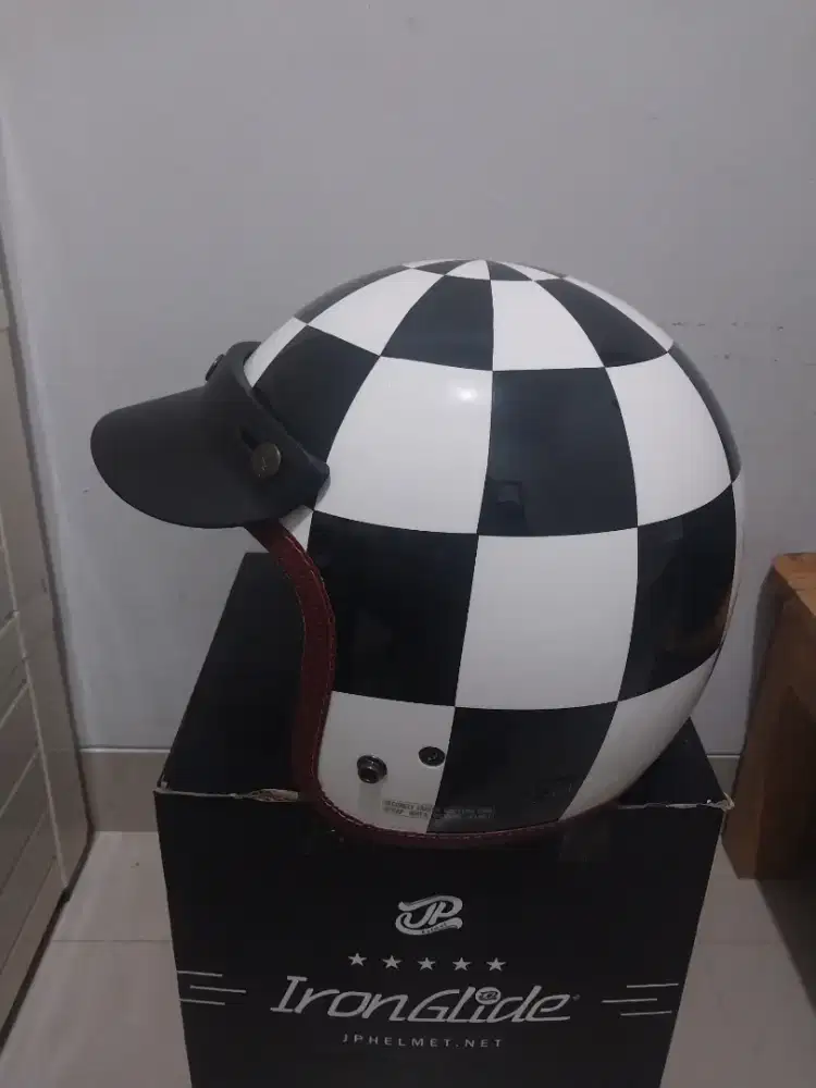 Helmet ironglide new