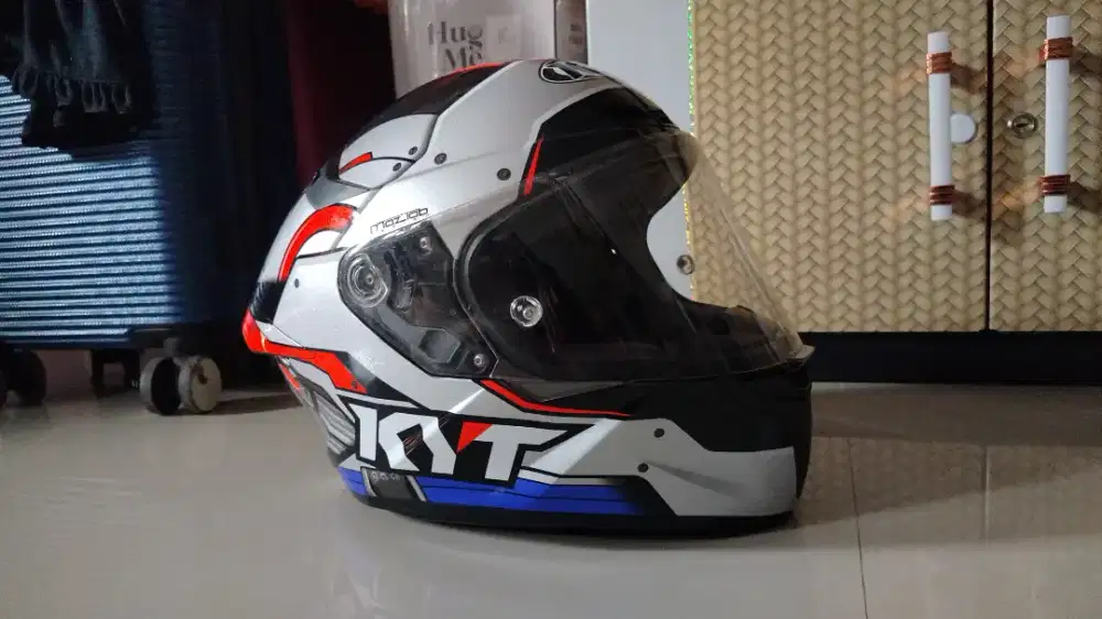 Helm KYT TT course monkey space