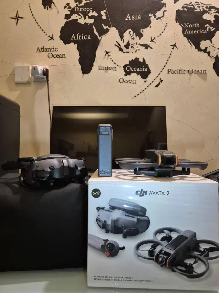 DJI Avata 2 FPV Drone with Fly More Combo Kit 3 Battery