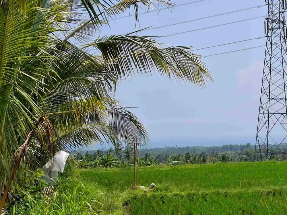 tanah luasan kecil view laut dan sawah