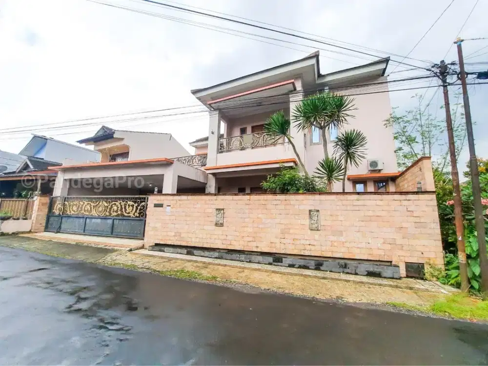 Rumah Jl Kaliurang Dekat Green Hills, Merapi View, UII, UGM Jogja