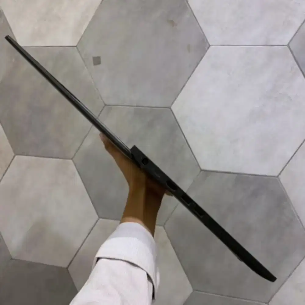 Dell Latirude 7490 i5 ram 8 ssd 256 MULUSSS