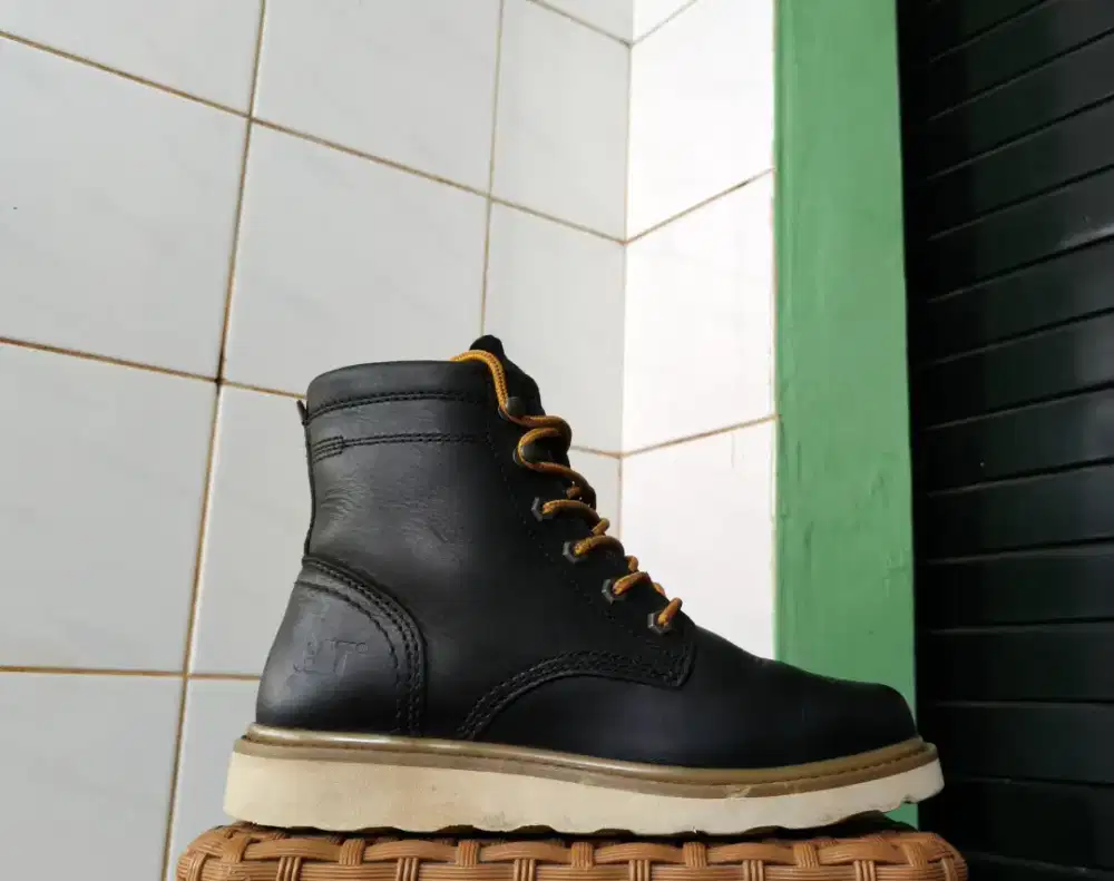 Caterpillar size 40 original