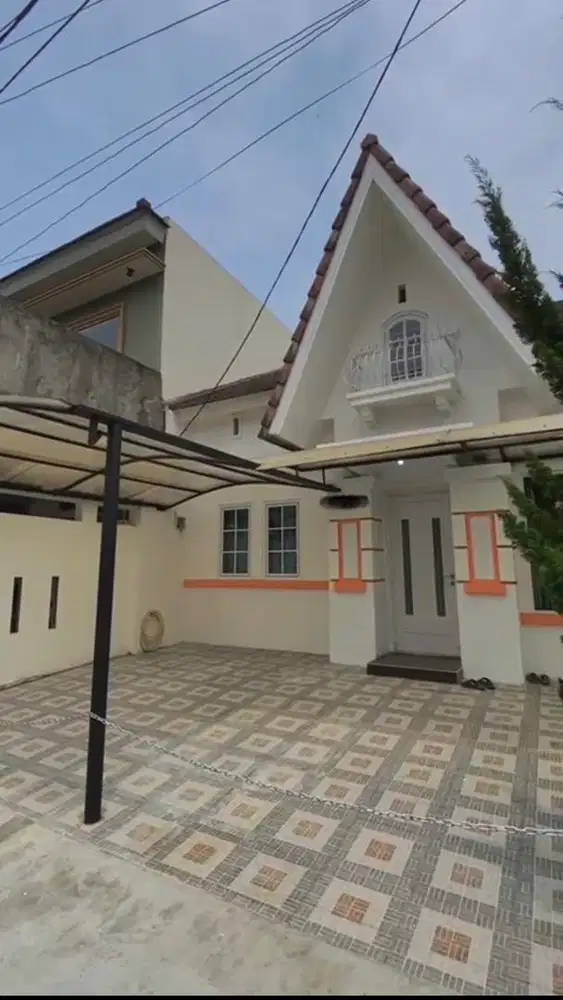 Disewakan Rumah Dengan Furnish di Sentul City Dekat Taman Budaya