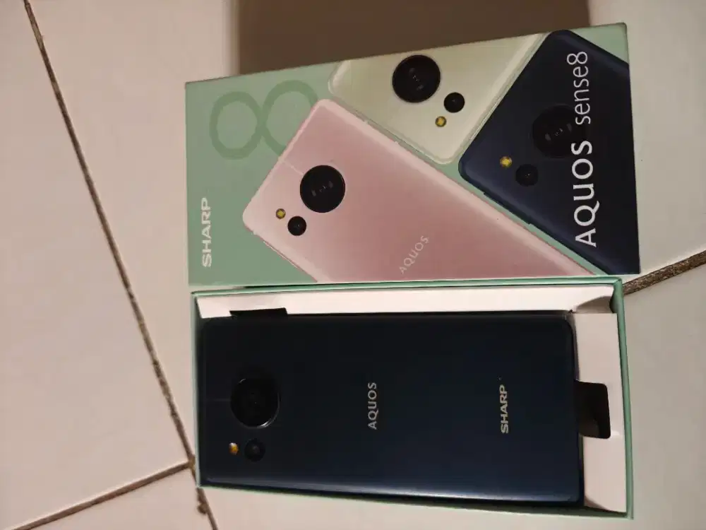 Sharp Aquos sense 8