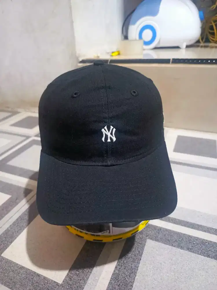 Topi New Era 9THIRTY New York Yankees NY nano logo (Like New Original)