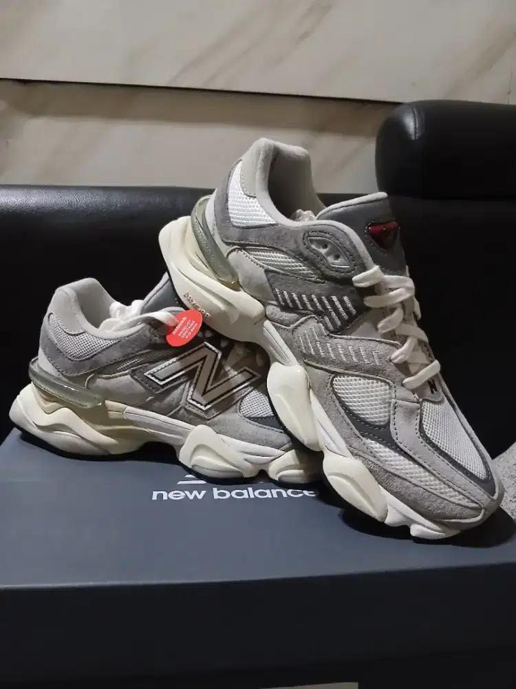 New Balance 9060 (BARU)