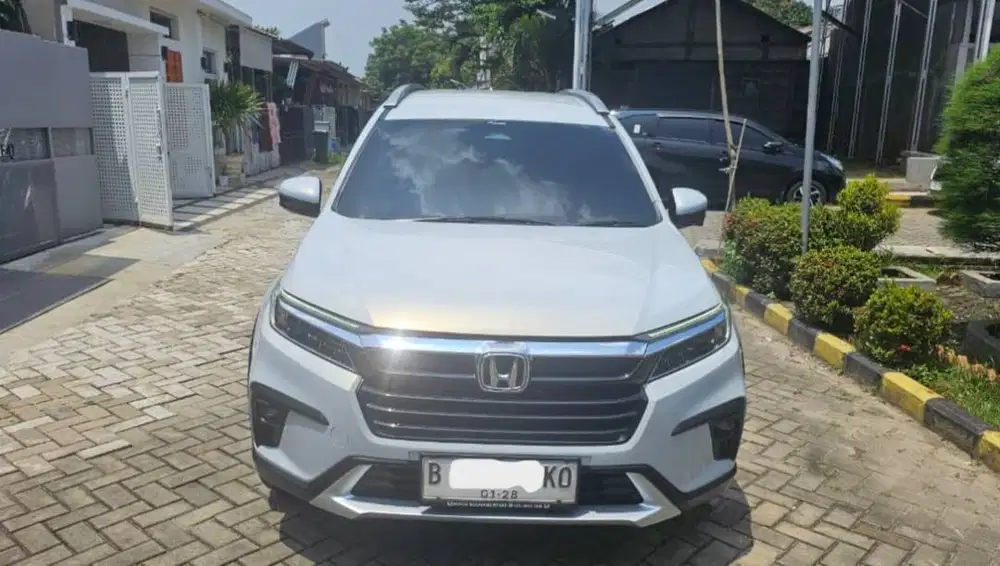Honda BR-V Prestige HS 2022 Putih | KM 55rb | Pajak Panjang | Ban Baru