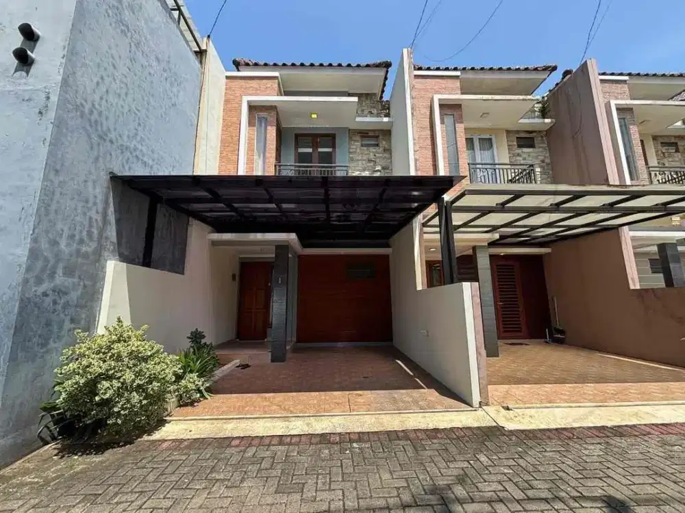Dijual rumah cantik luas 90 dalam Cluster, Jakarta selatan