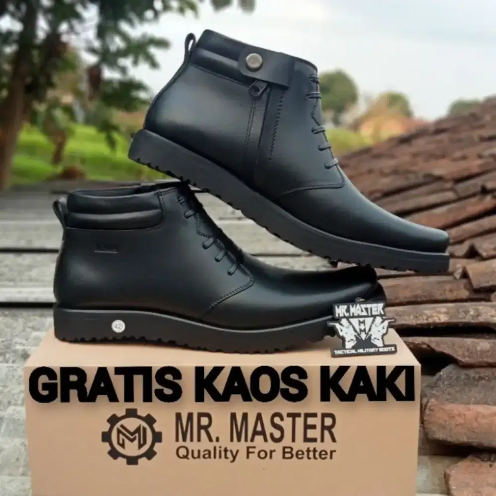Sepatu satpam / security