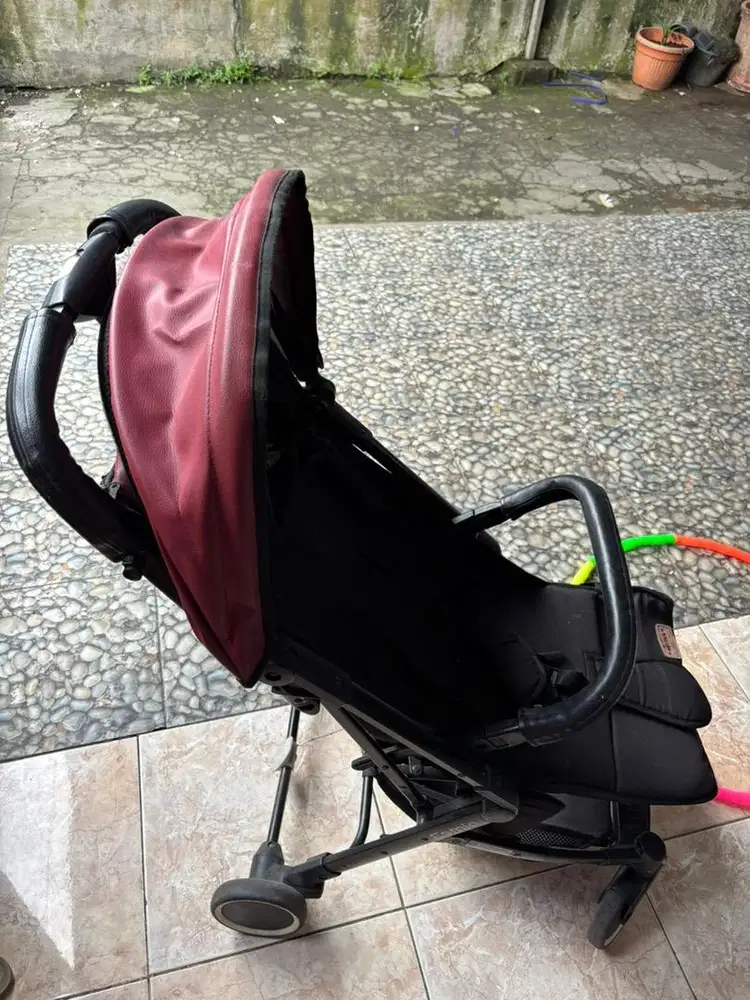 Stroller baby does