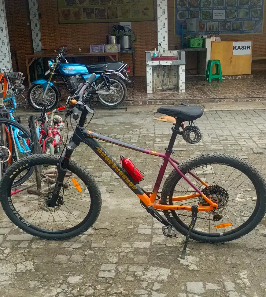 Sepeda United Clovis 5.10 Mandalika Series Limited Edition