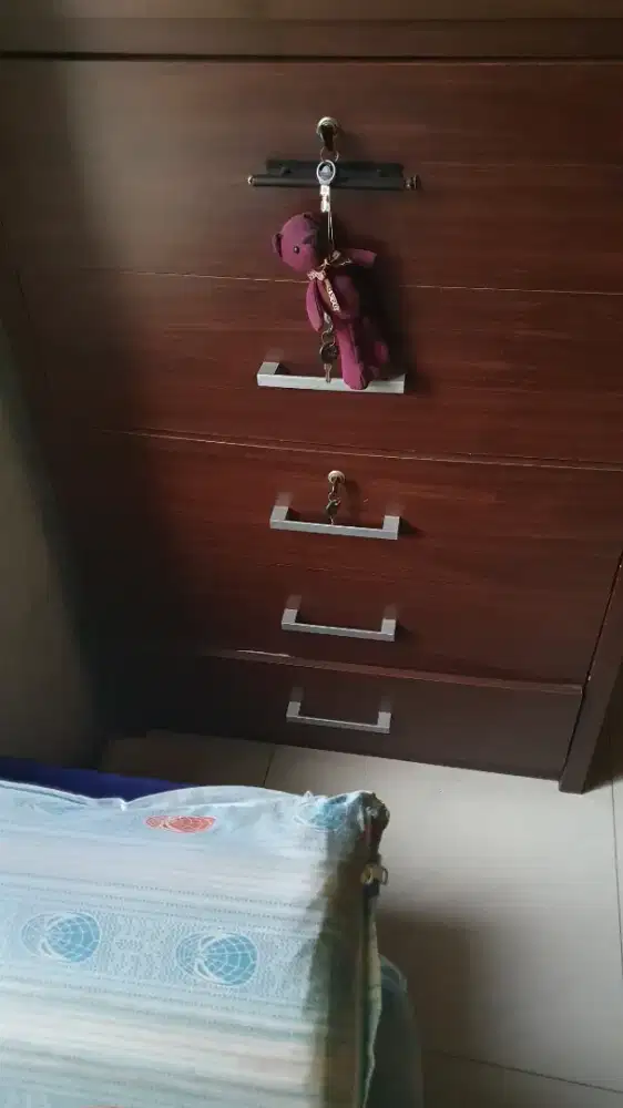 Lemari kayu .lemari serbaguna.5 tingkat bagus banget