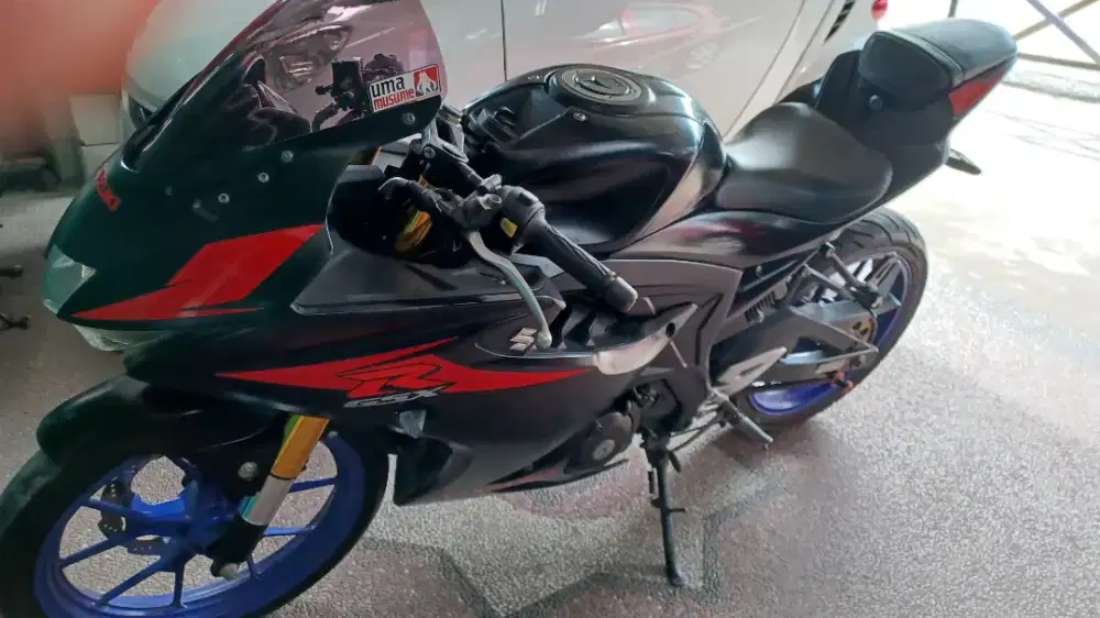 SUZUKI GSX - R150
