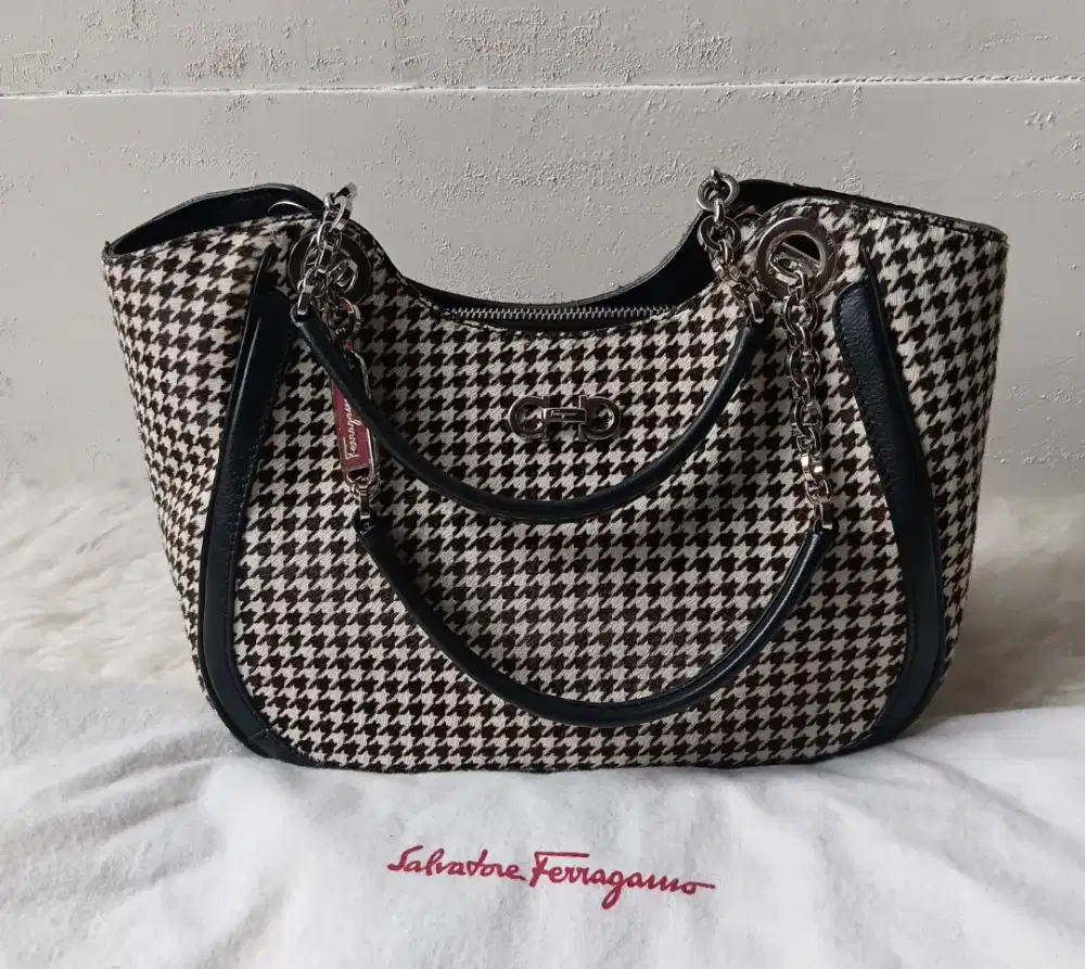 Dijual Tas Salvatore Ferragamo Bag
