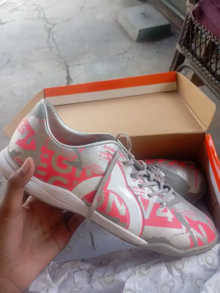 JUAL SEPATU FUTSAL ORTUSEIGHT LEGION V4 MURMER