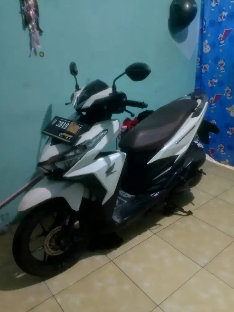 VARIO OLD CC 150 ASLI PUTIH 2017
