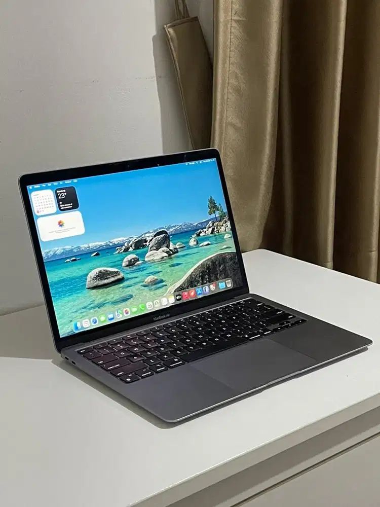 MacBook Air 2020 M1 8/256