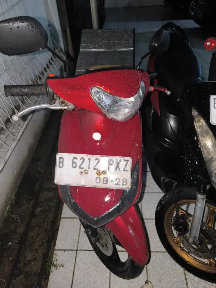 Yamaha mio 2007 warna merah bisa pinjam ktp