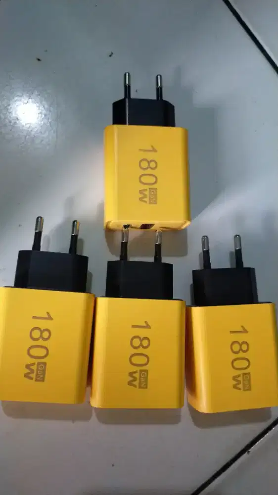 BATOK P-46 FAST CHARGER