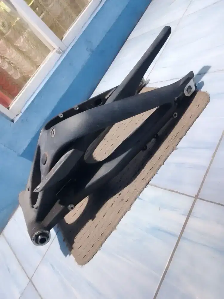 Limbah moge swingarm Triumph daytona 975