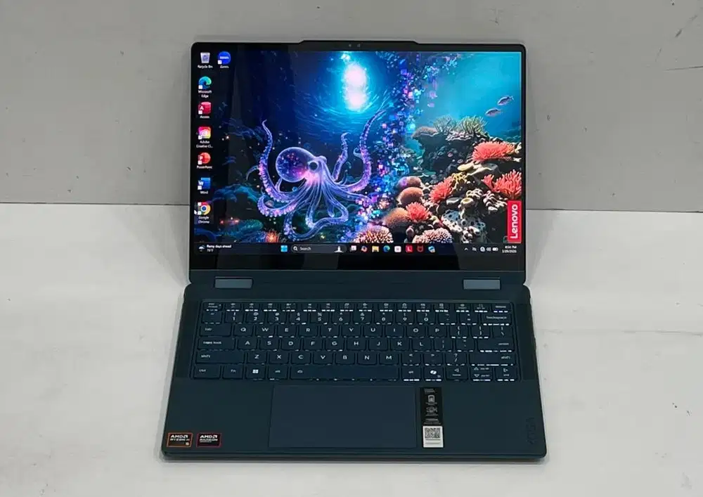 Jual cepat Laptop yoga bergarnsi nya