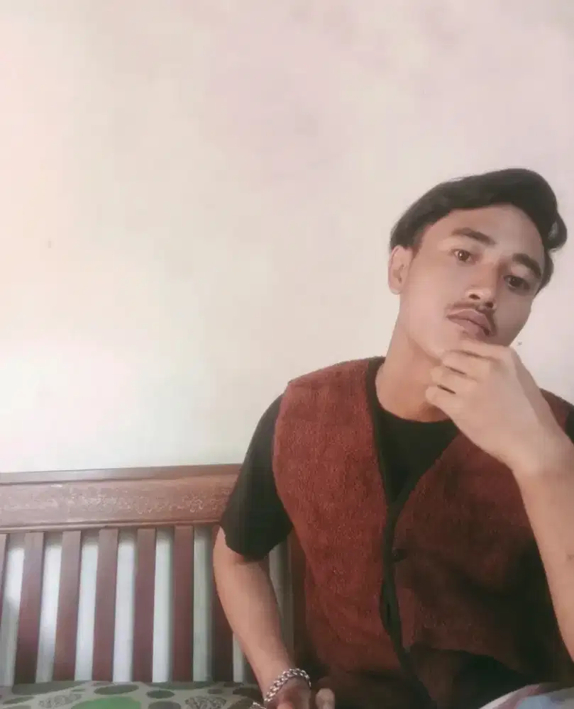 Cari pekerjaan apa aja..