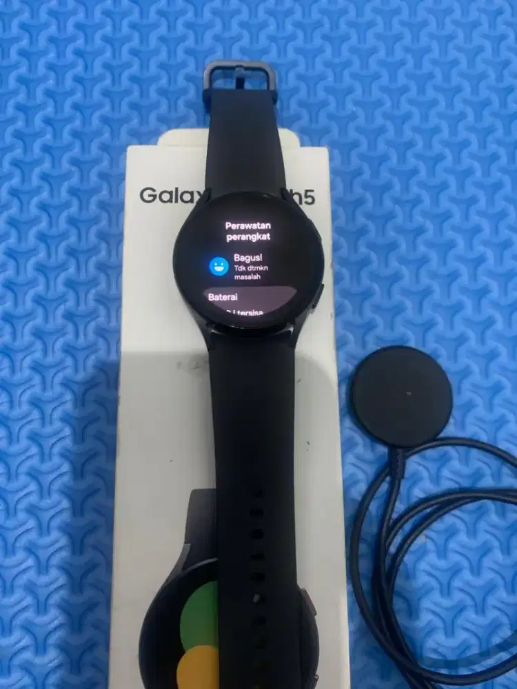 Samsung galaxy wartch 5 size 4.0