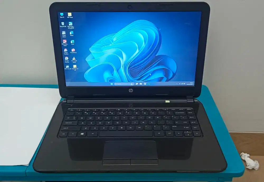 Nominus laptop hp AMD E1 ram 8gb VGA 1gb internal 500rb mulus murah