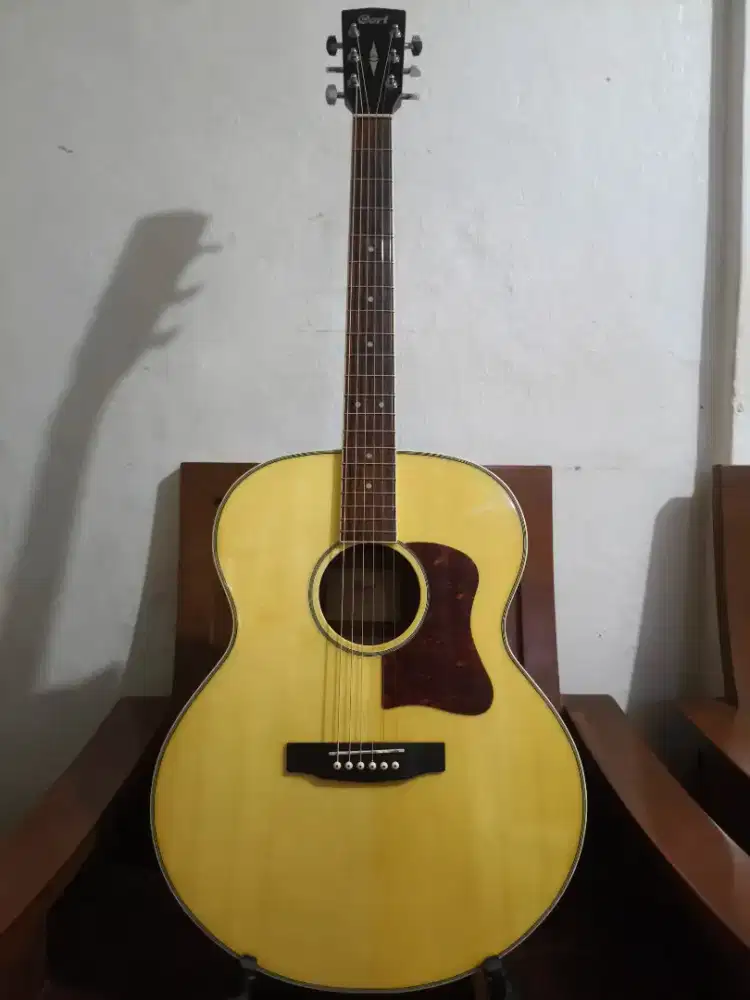Gitar cort cj medx nat ori jumbo mulus like new