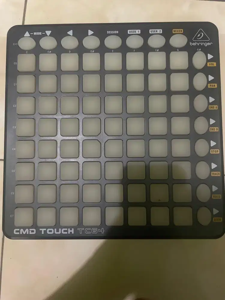 Behringer touch TC64