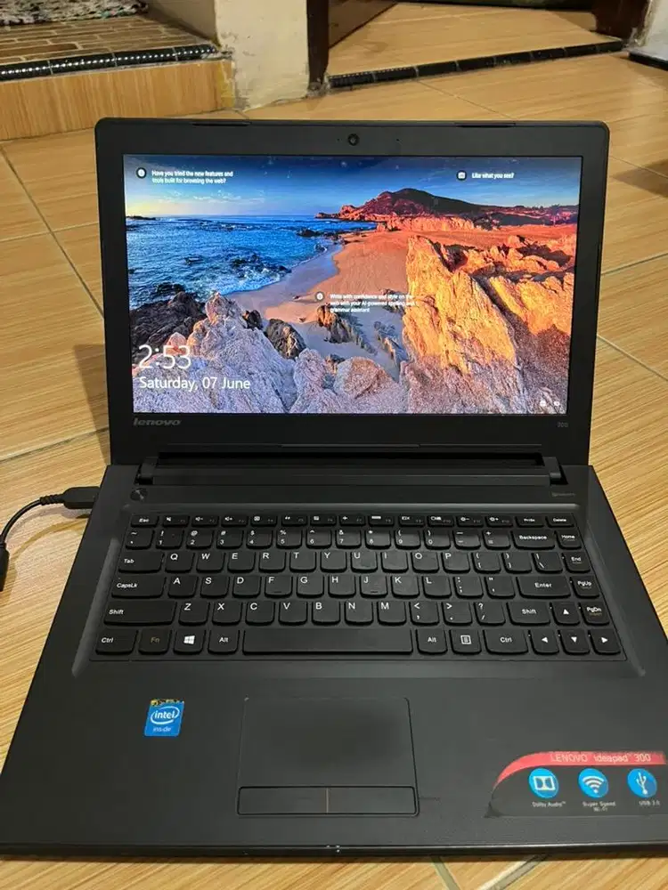 Dijual 4 Laptop bekas (NEGO)