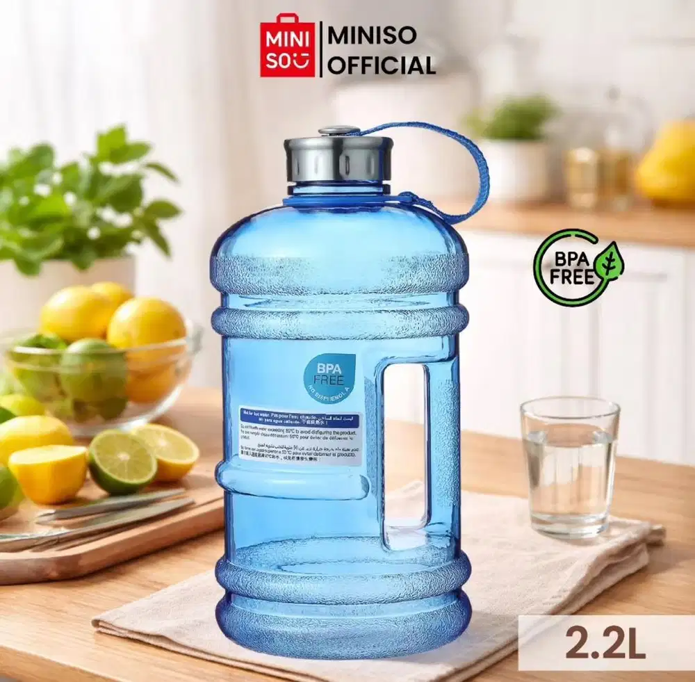 Botol minum miniso plastic 2.2L kapasitas super botol besar BPA free