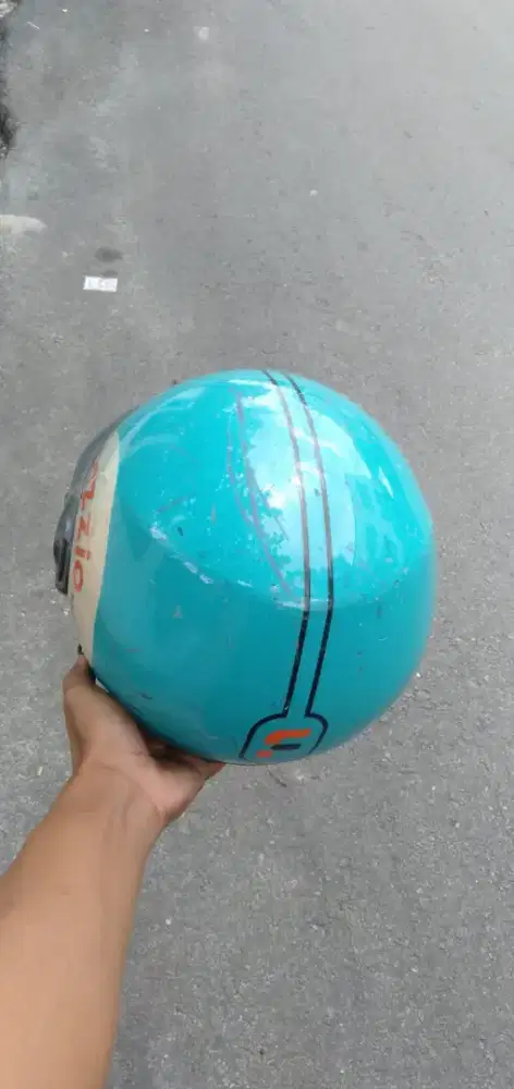 Laku brp helem murah meriah untuk dinpakai semua motor wa dan hp