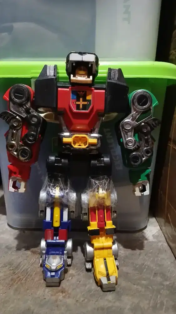 ROBOT VOLTRON BISA GATAI