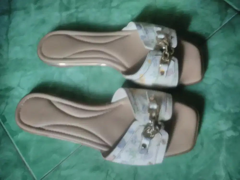 sandal ceper aldo motif bunga