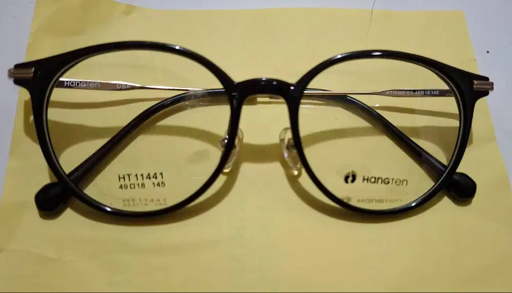 Kacamata merk Hangten