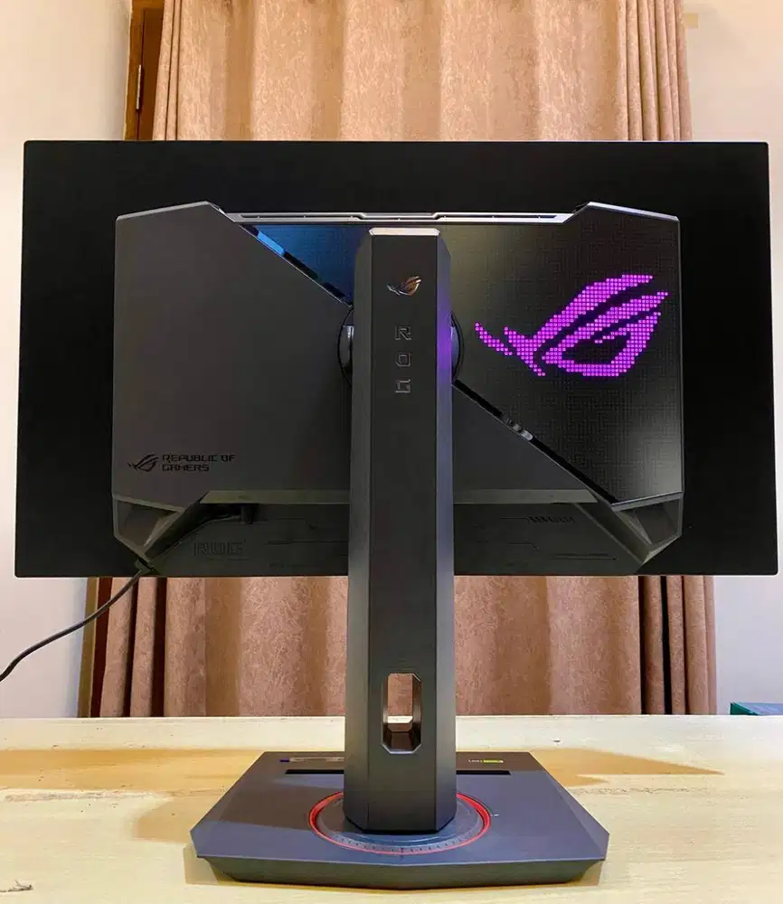 Asus ROG Strix OLED XG27AQDMG 27 in QHD 240Hz HDR10 Gaming Monitor