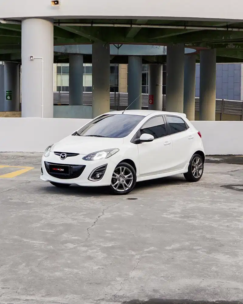 Mazda 2 V AT 2013 plat genap